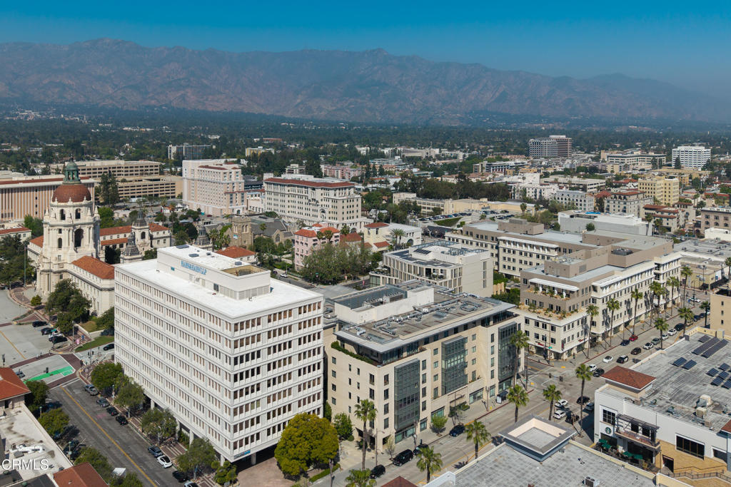 345 E Colorado Boulevard 302