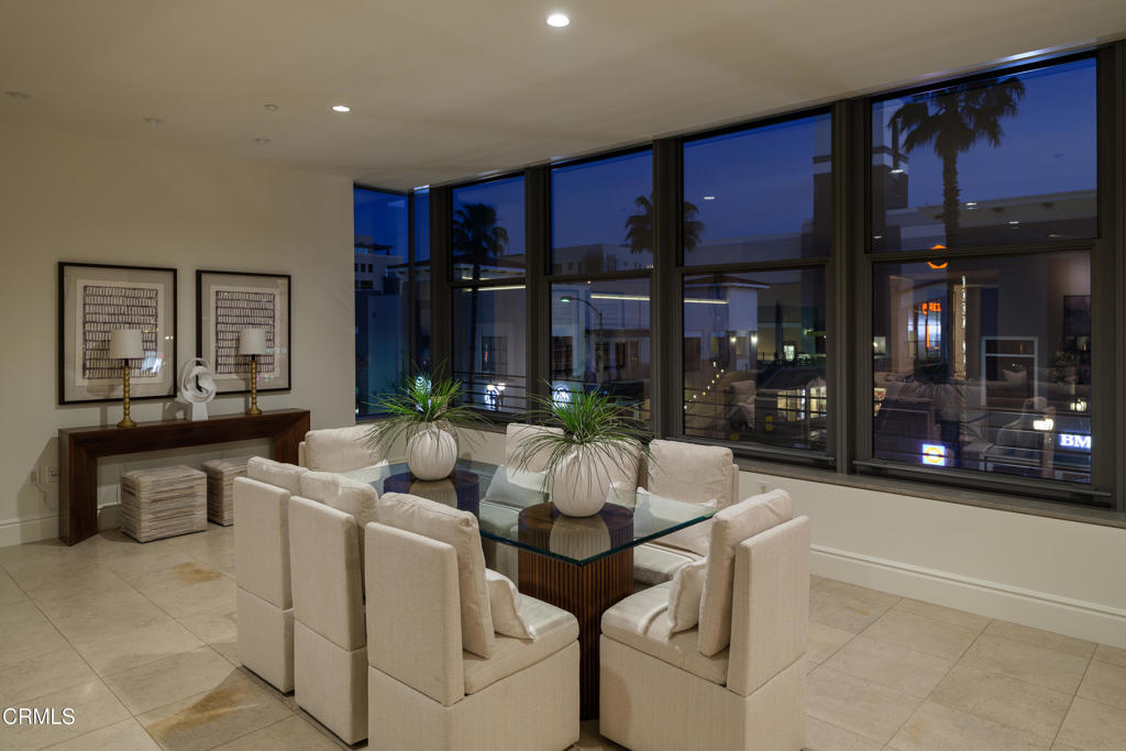 345 E Colorado Boulevard 302