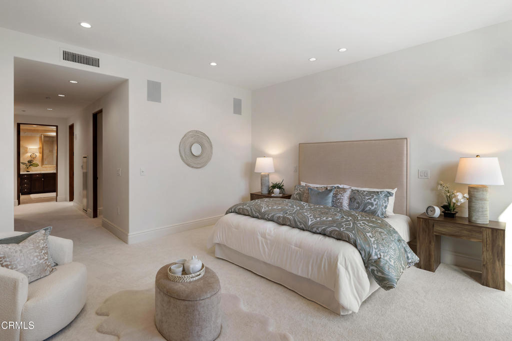 345 E Colorado Boulevard 302