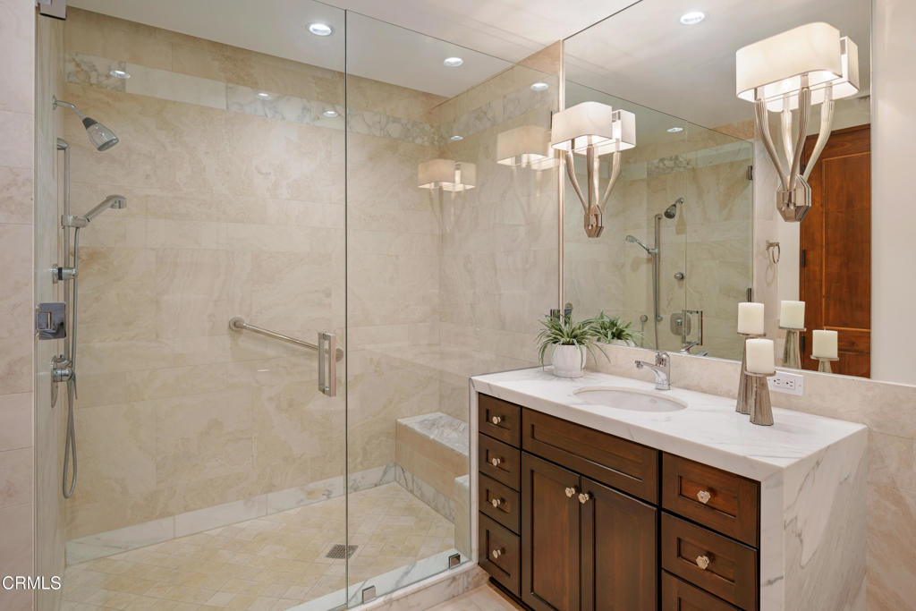 345 E Colorado Boulevard 302