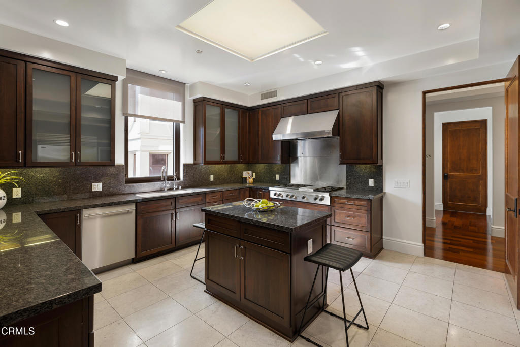 345 E Colorado Boulevard 302