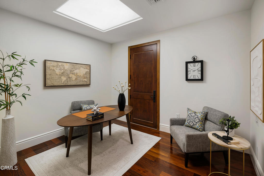 345 E Colorado Boulevard 302