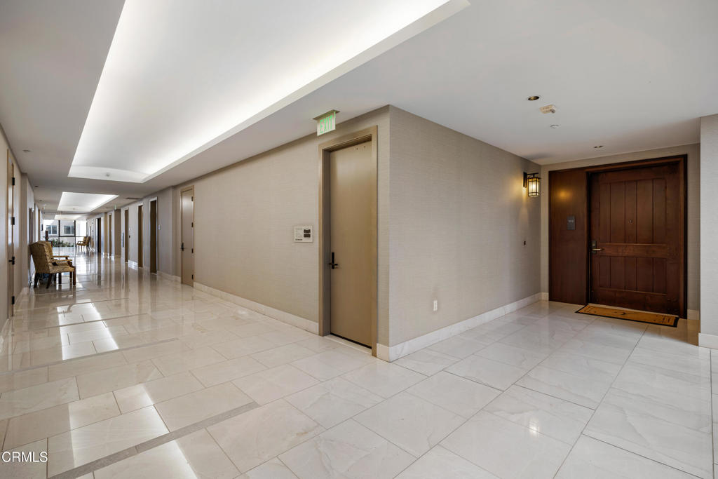 345 E Colorado Boulevard 302