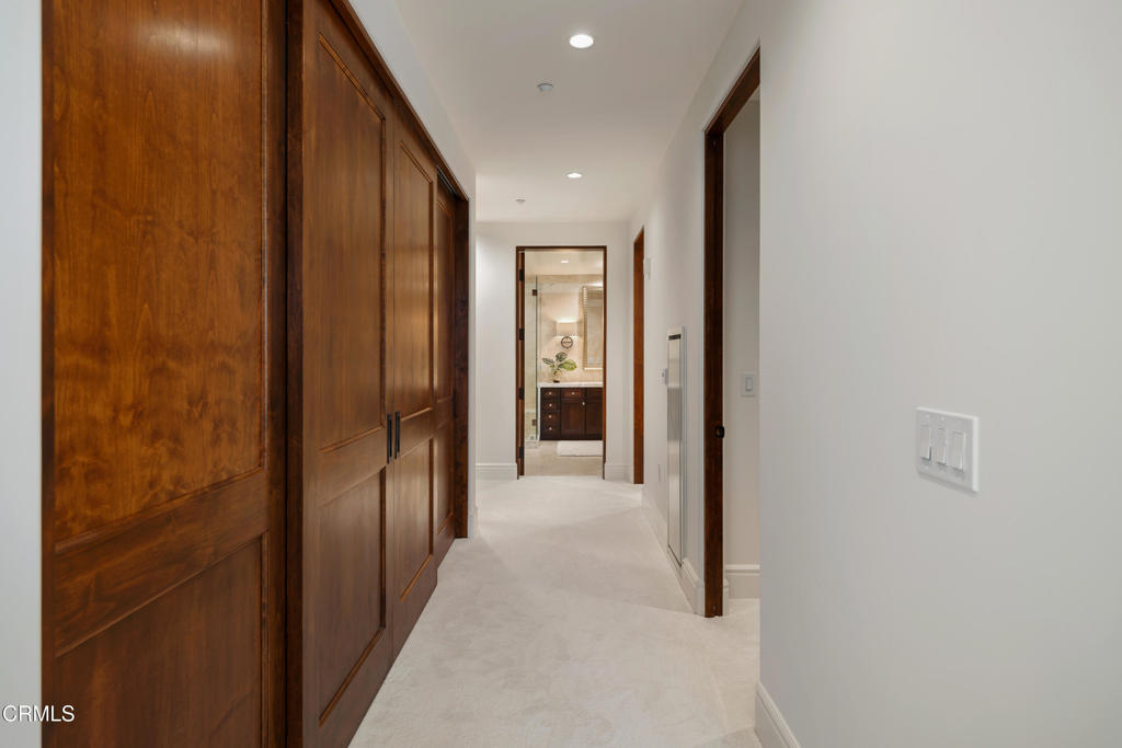 345 E Colorado Boulevard 302