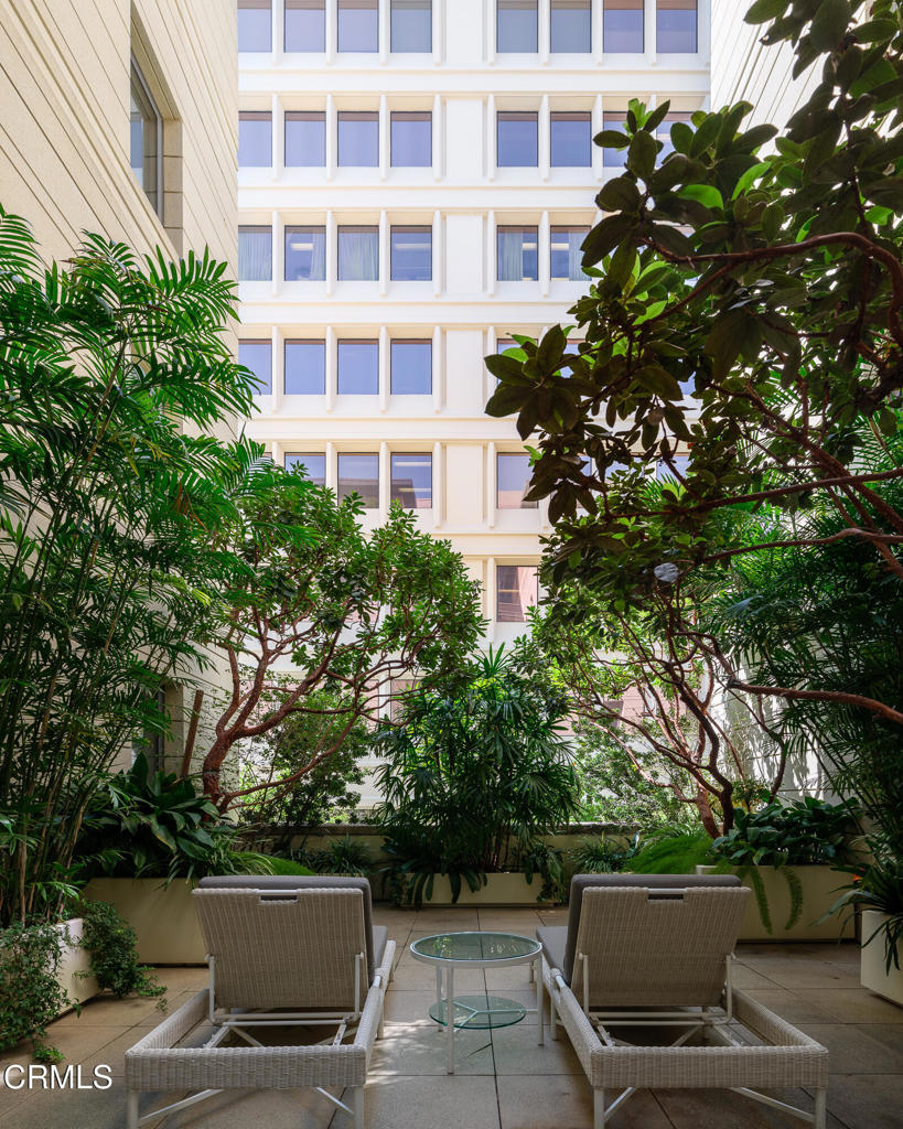 345 E Colorado Boulevard 302