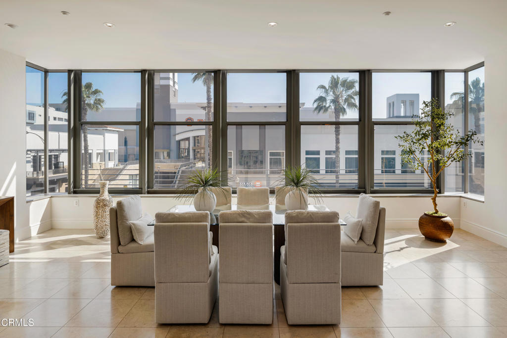 345 E Colorado Boulevard 302