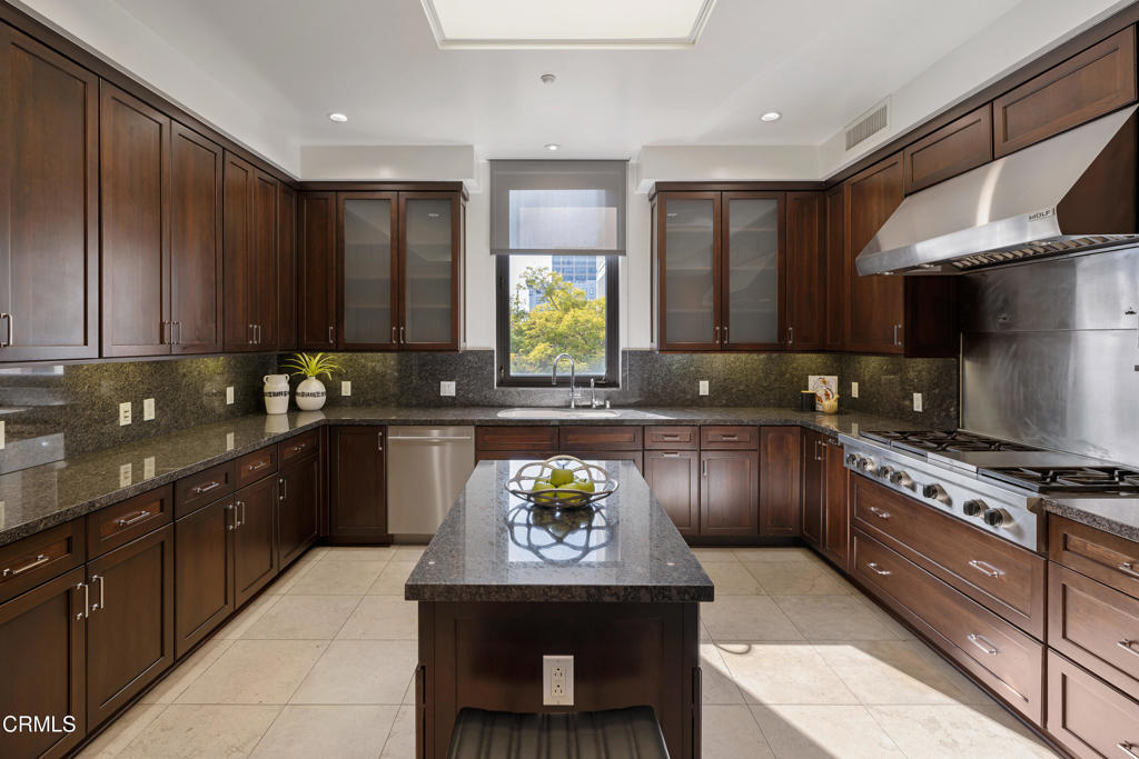 345 E Colorado Boulevard 302