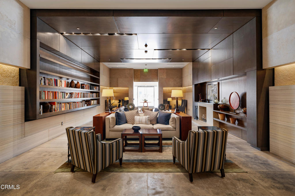 345 E Colorado Boulevard 302