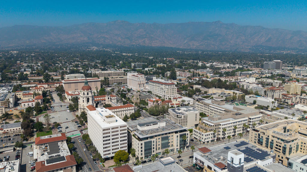 345 E Colorado Boulevard 302