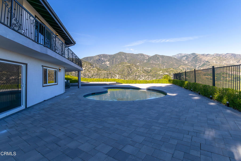 481 Starlight Crest Drive