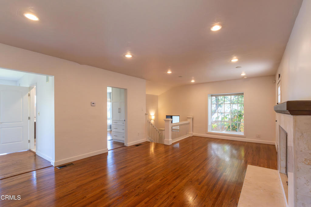 854 Oneonta Drive