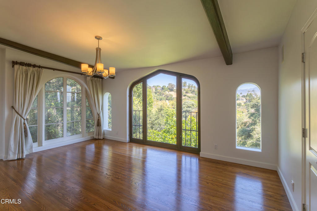854 Oneonta Drive