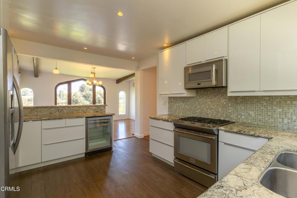 854 Oneonta Drive