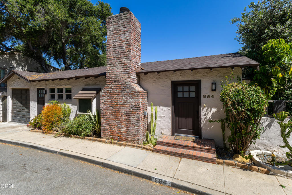 854 Oneonta Drive