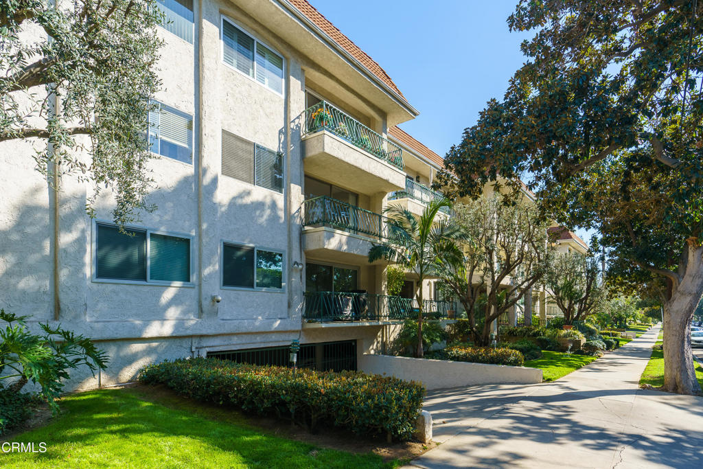 420 S Madison Avenue 203