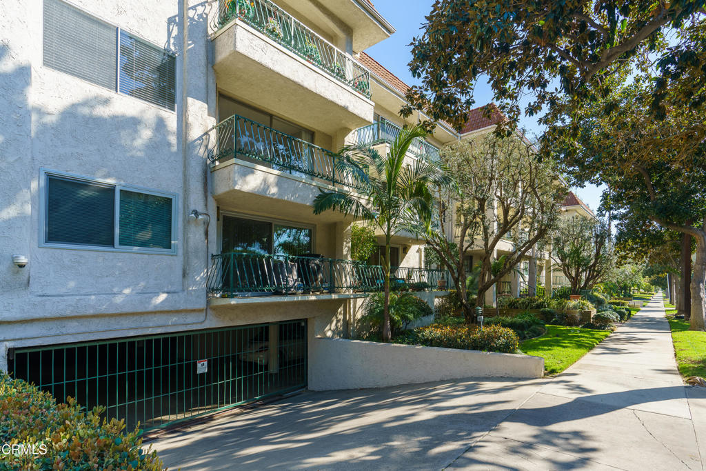 420 S Madison Avenue 203
