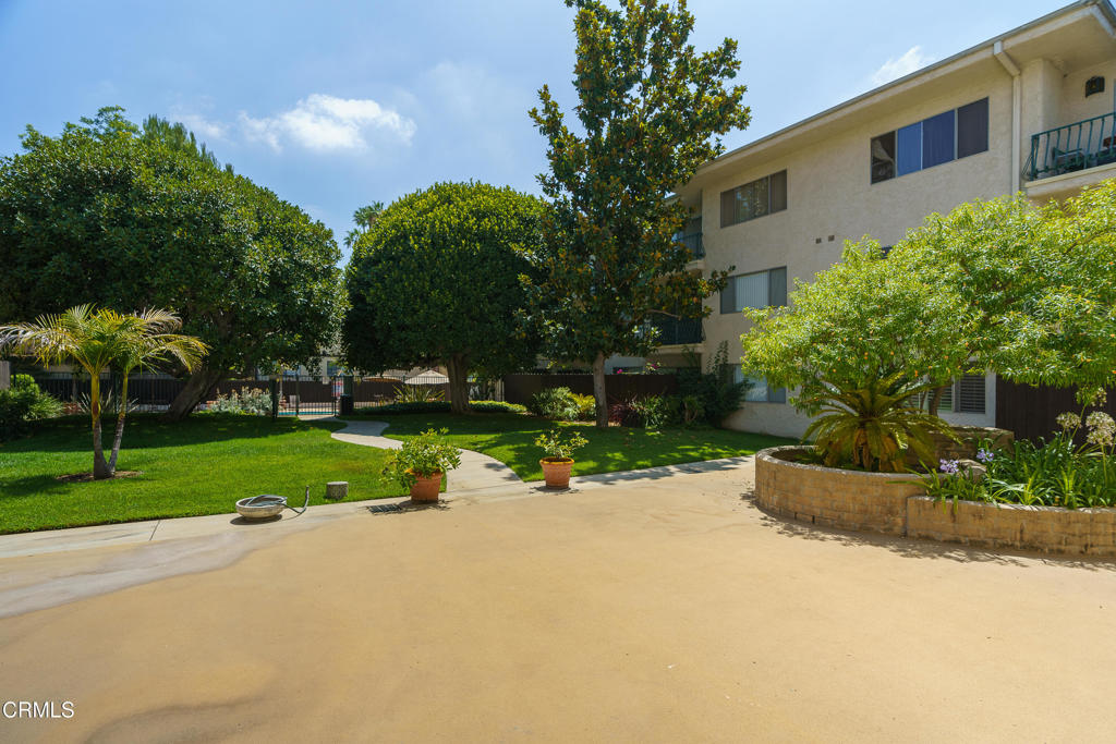 420 S Madison Avenue 203