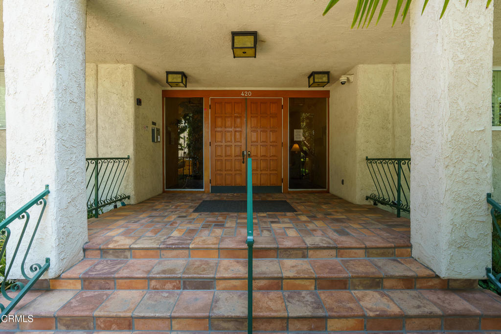 420 S Madison Avenue 203