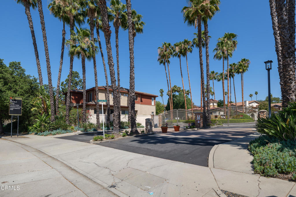 1099 Rosewalk Way