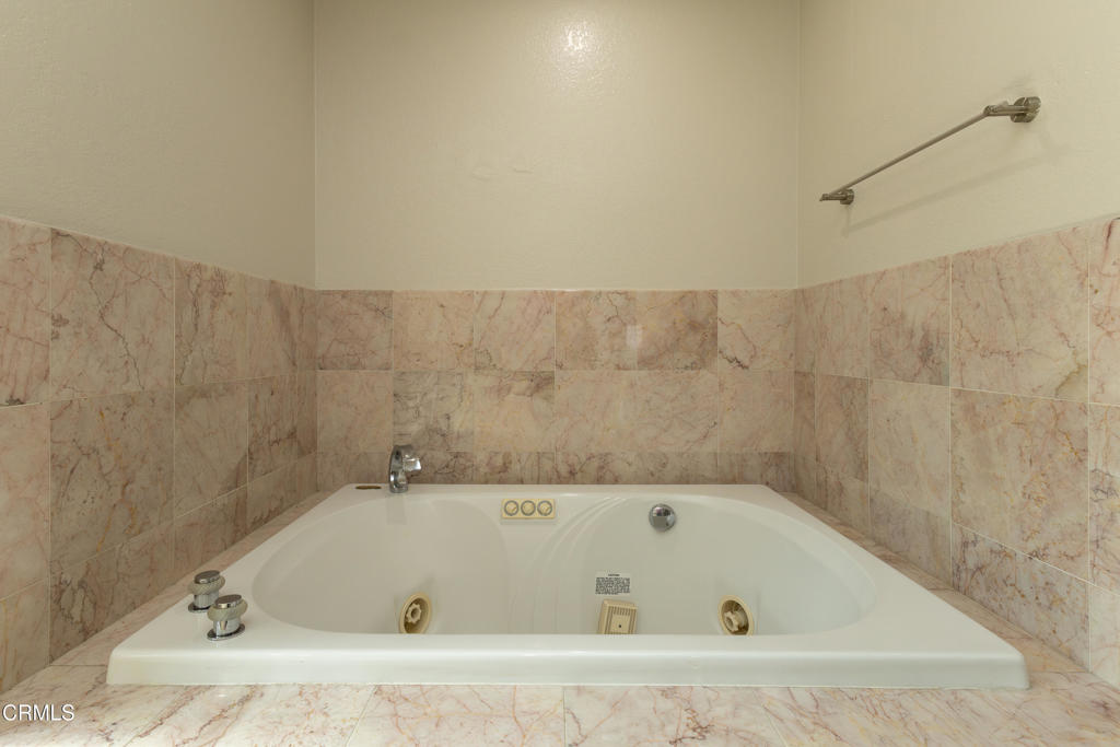 1212 Arno Drive