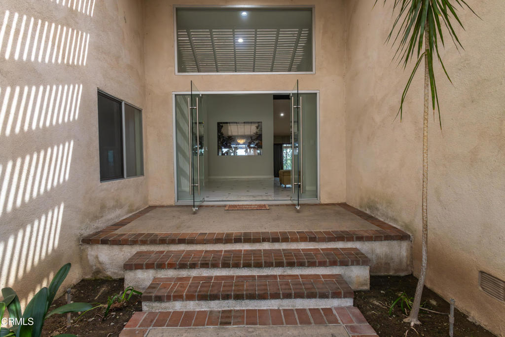 1212 Arno Drive
