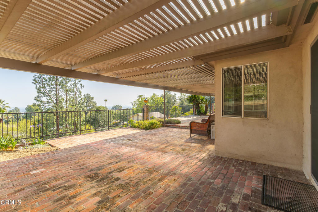 1212 Arno Drive