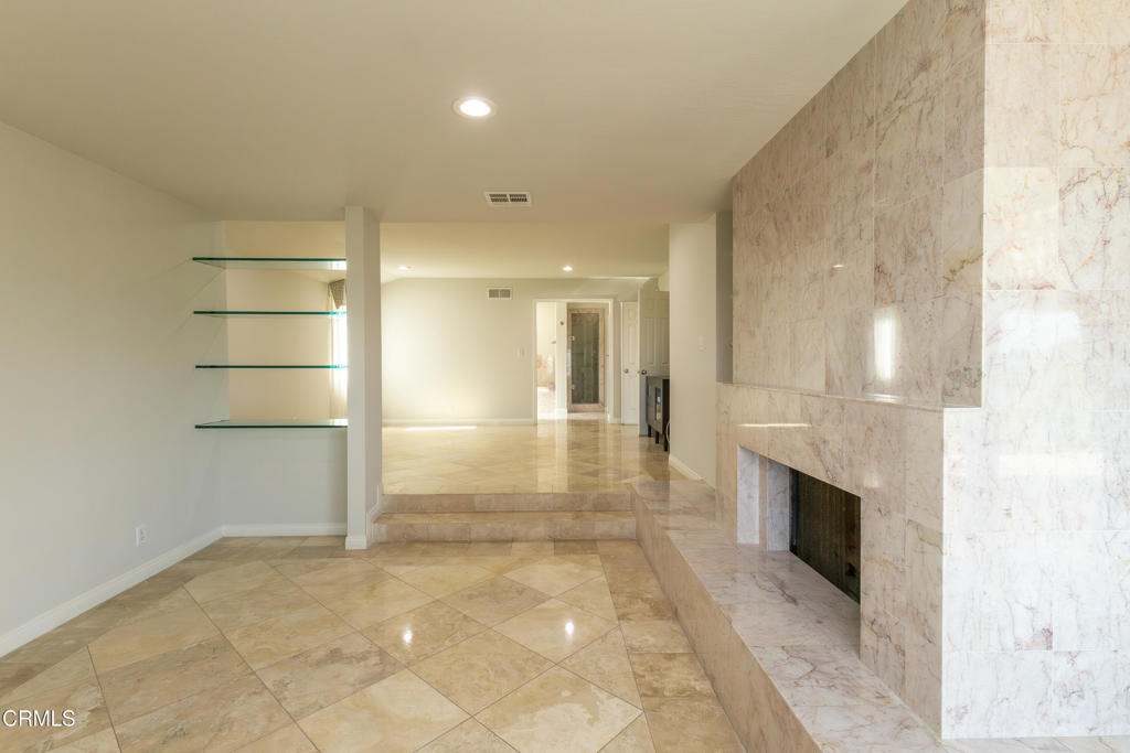 1212 Arno Drive