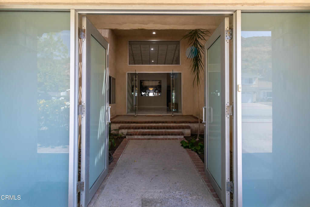 1212 Arno Drive