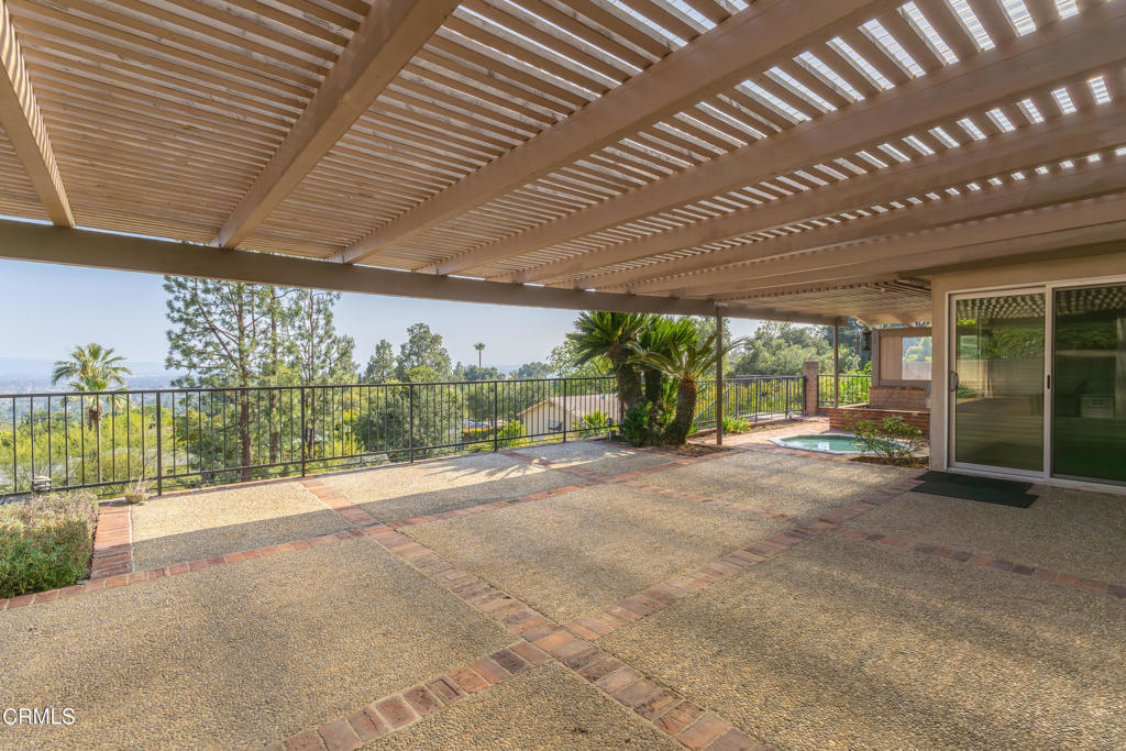 1212 Arno Drive