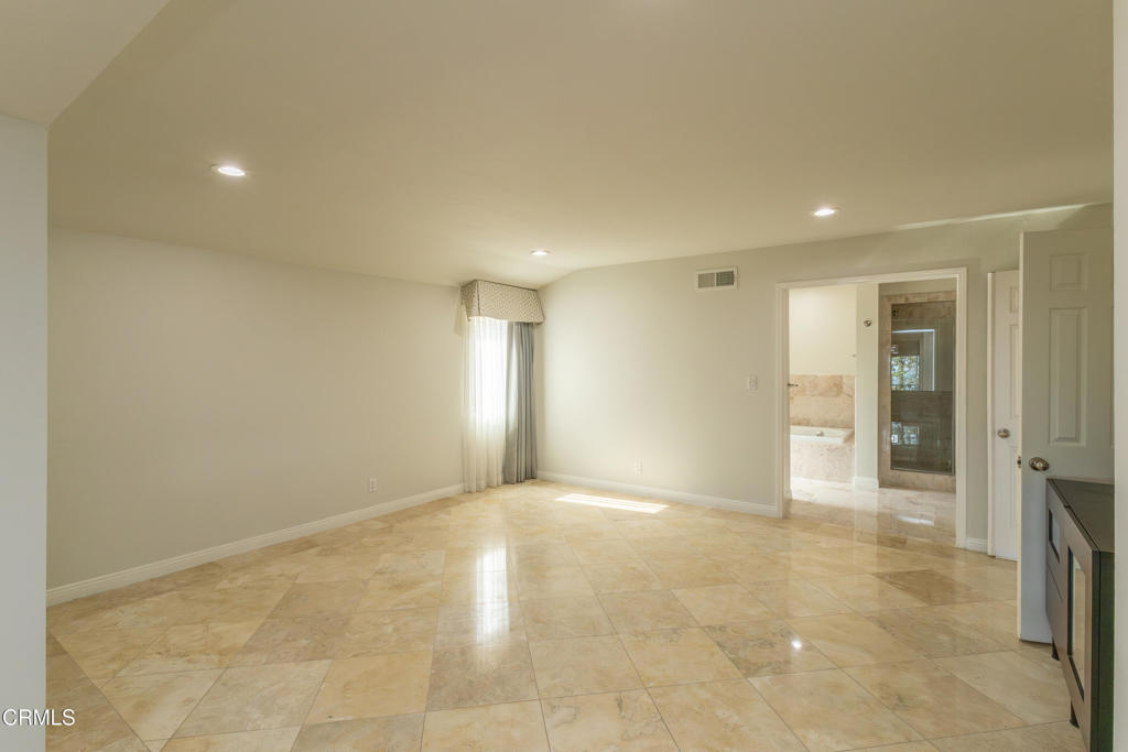 1212 Arno Drive