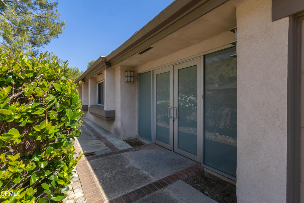 1212 Arno Drive
