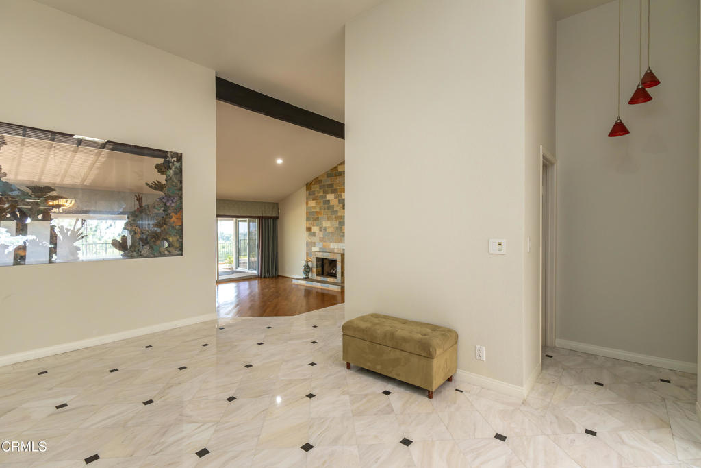 1212 Arno Drive