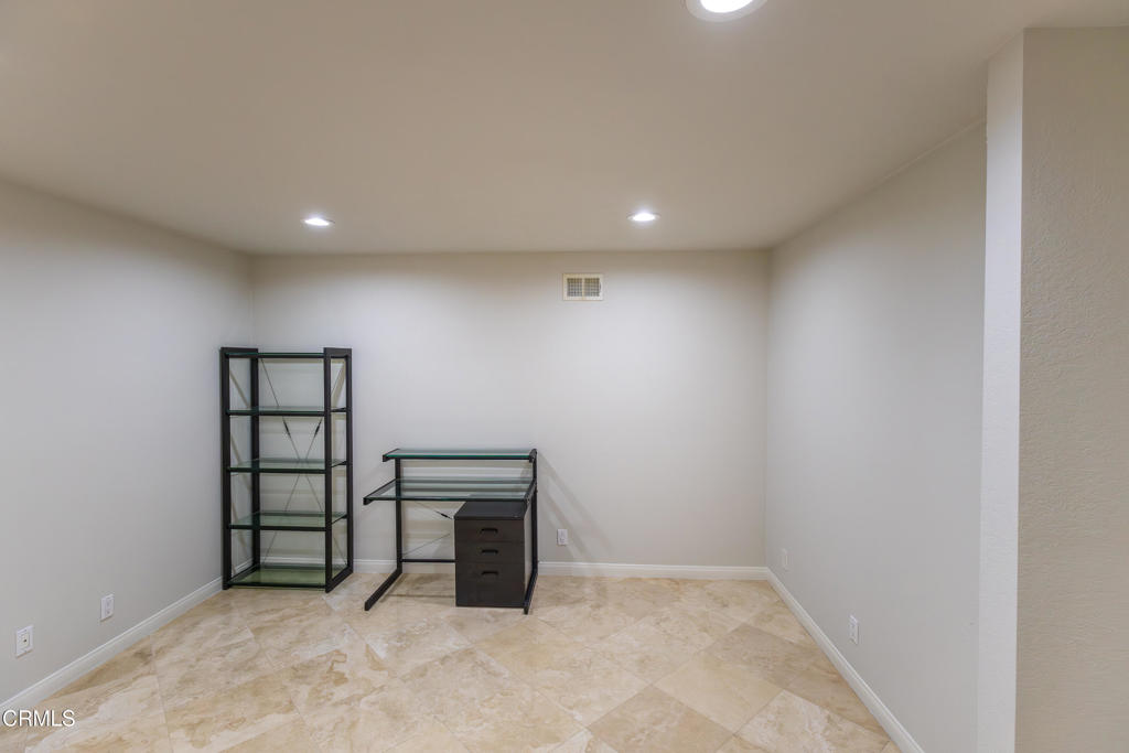 1212 Arno Drive
