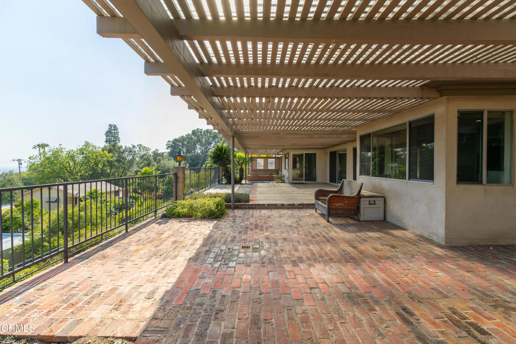 1212 Arno Drive