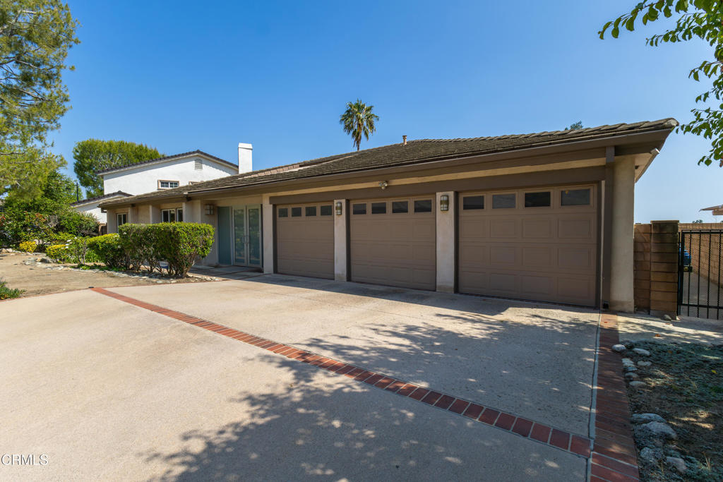 1212 Arno Drive