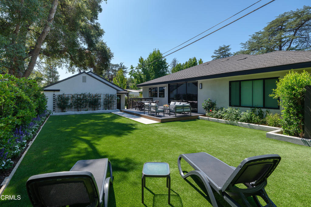 4428 Oakwood Avenue