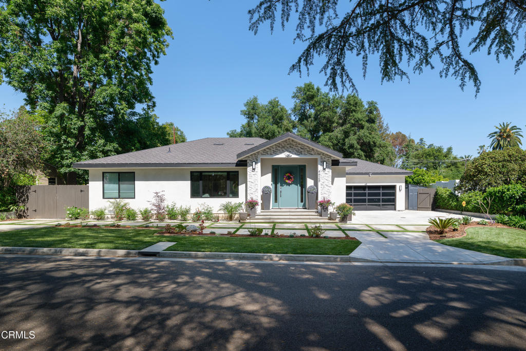 4428 Oakwood Avenue