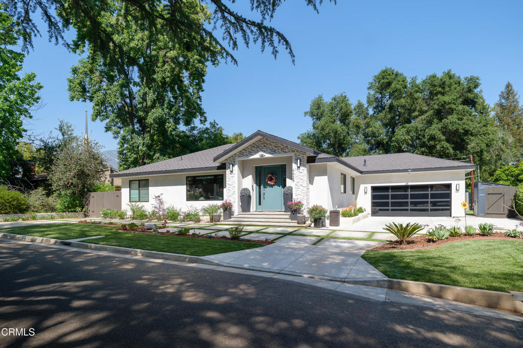 4428 Oakwood Avenue