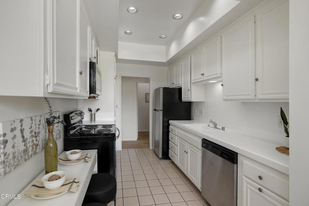 497 E California Boulevard 203