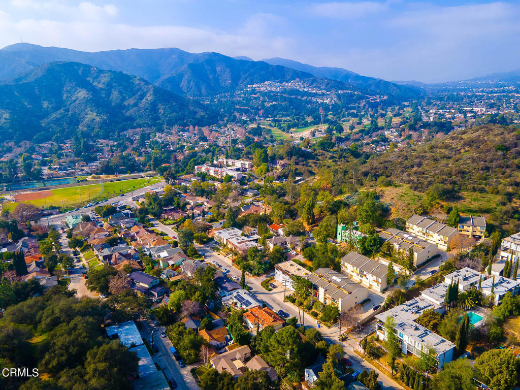 4 Vista Del Verde Drive