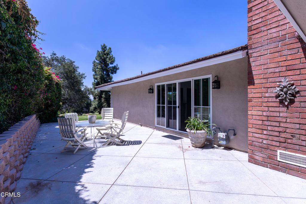 555 Paulette Place