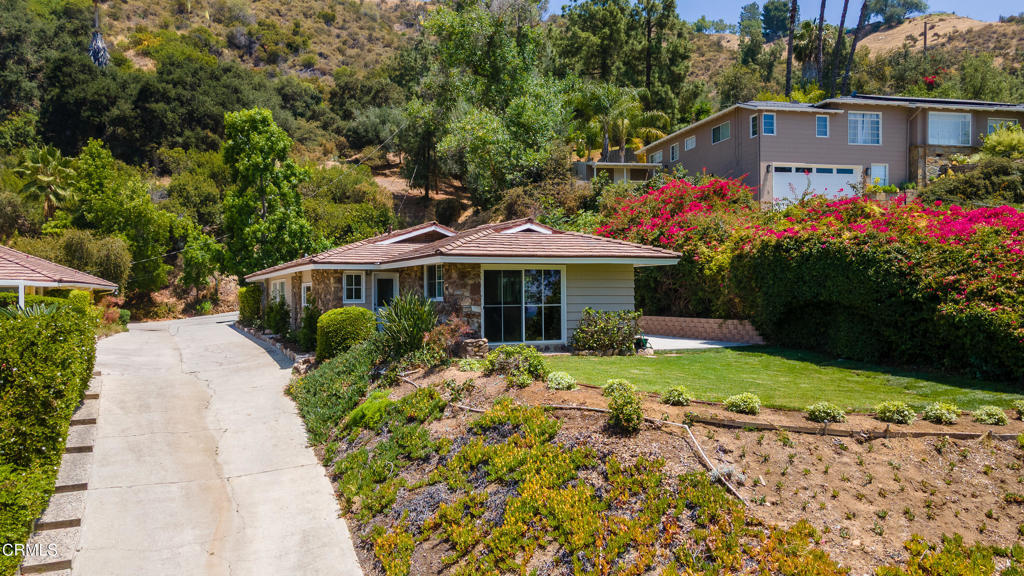 555 Paulette Place
