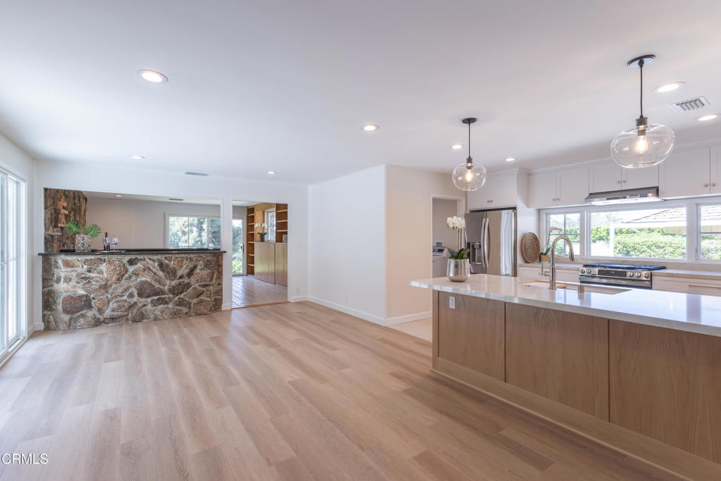 555 Paulette Place