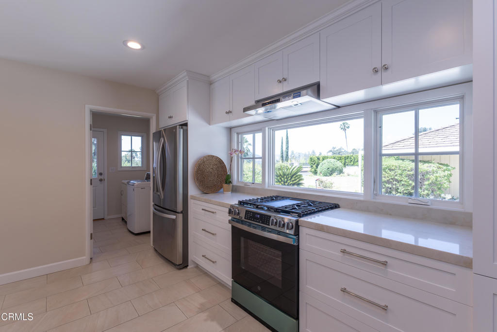 555 Paulette Place