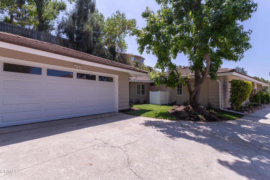 555 Paulette Place