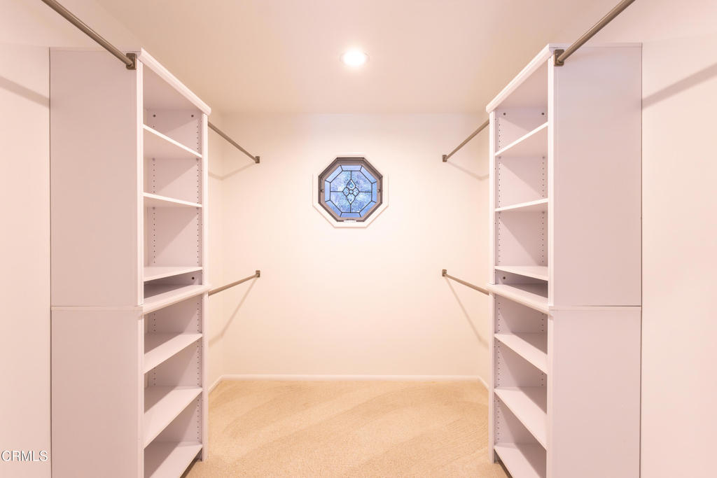 555 Paulette Place