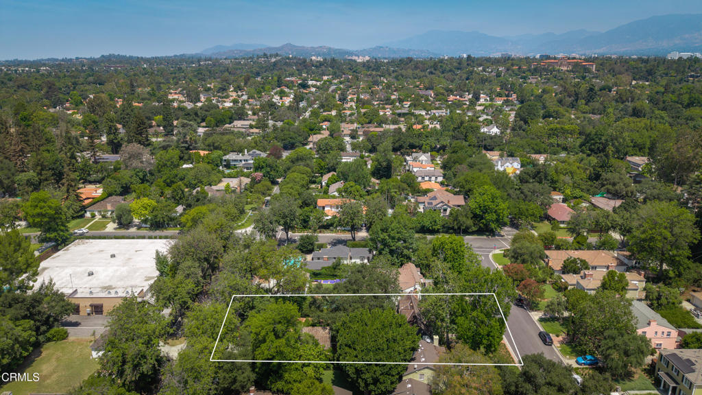 2225 El Molino Place