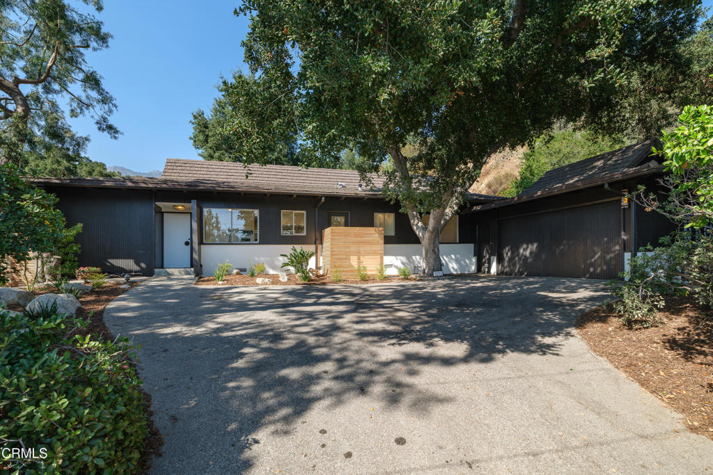 3271 New York Drive