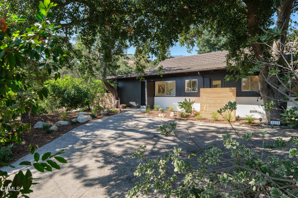 3271 New York Drive
