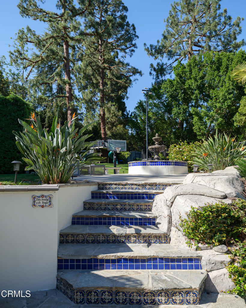 1517 Olive Lane